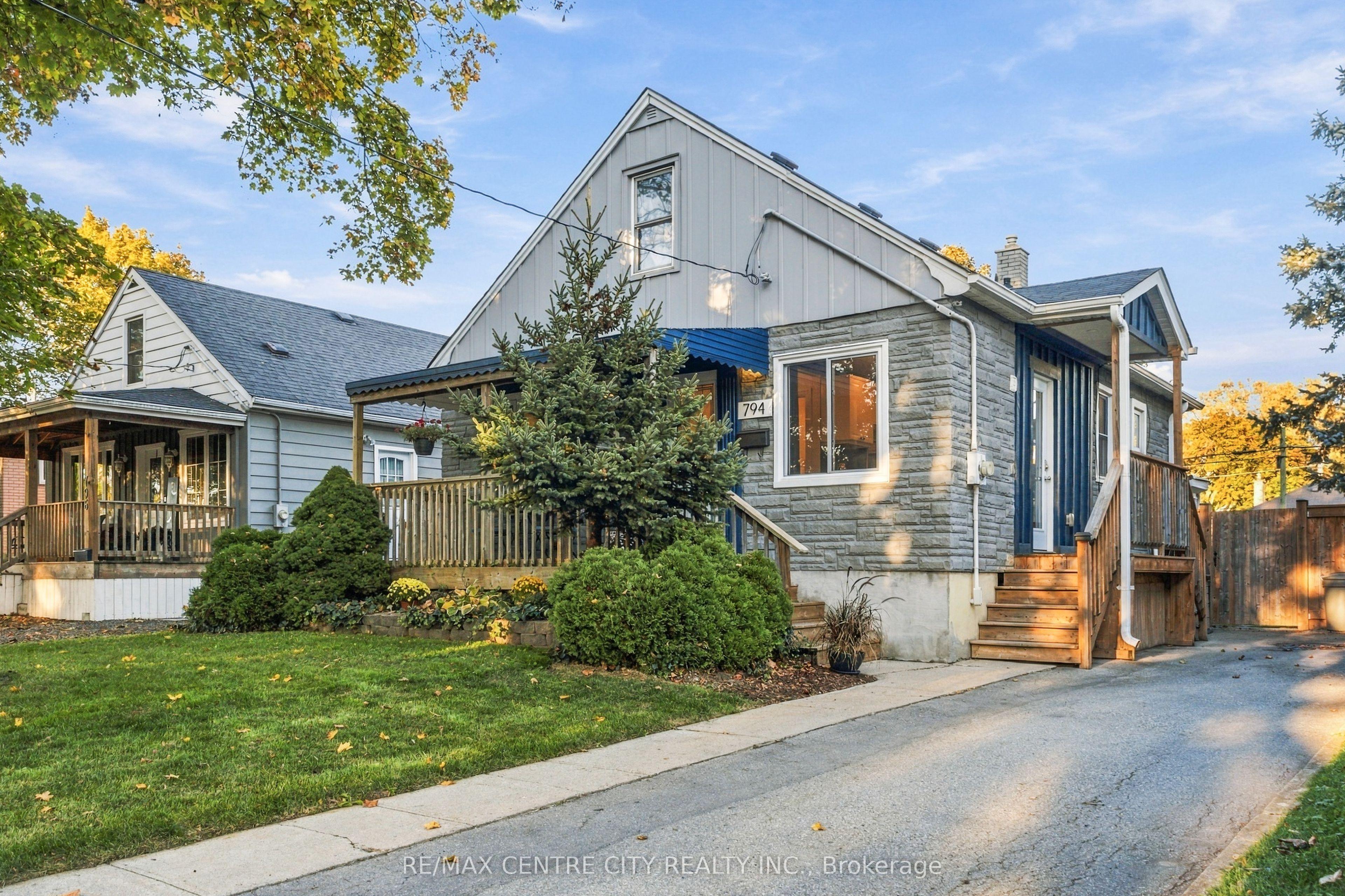 794 Strand Street — photo 1