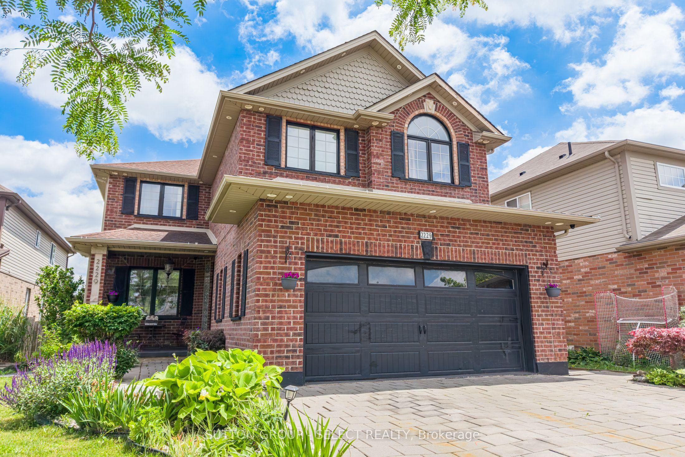 2229 Cardinal Court — photo 1