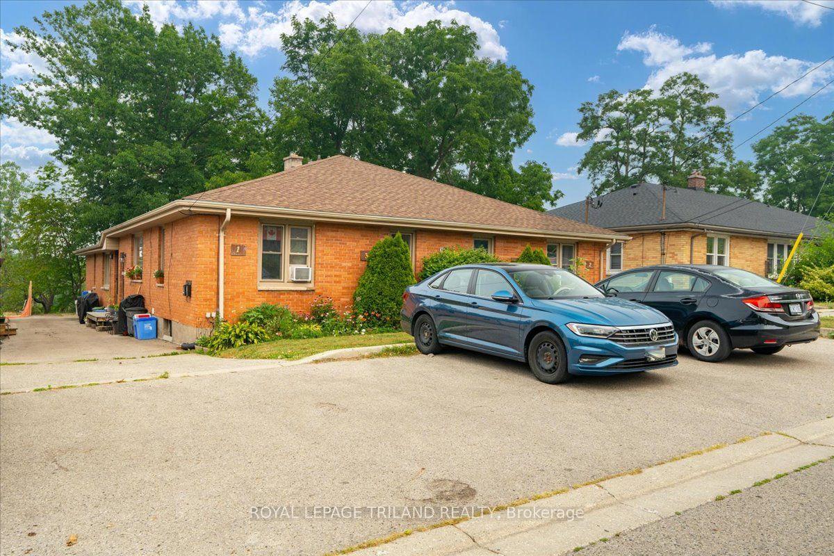 250 Greenwood Avenue — photo 1