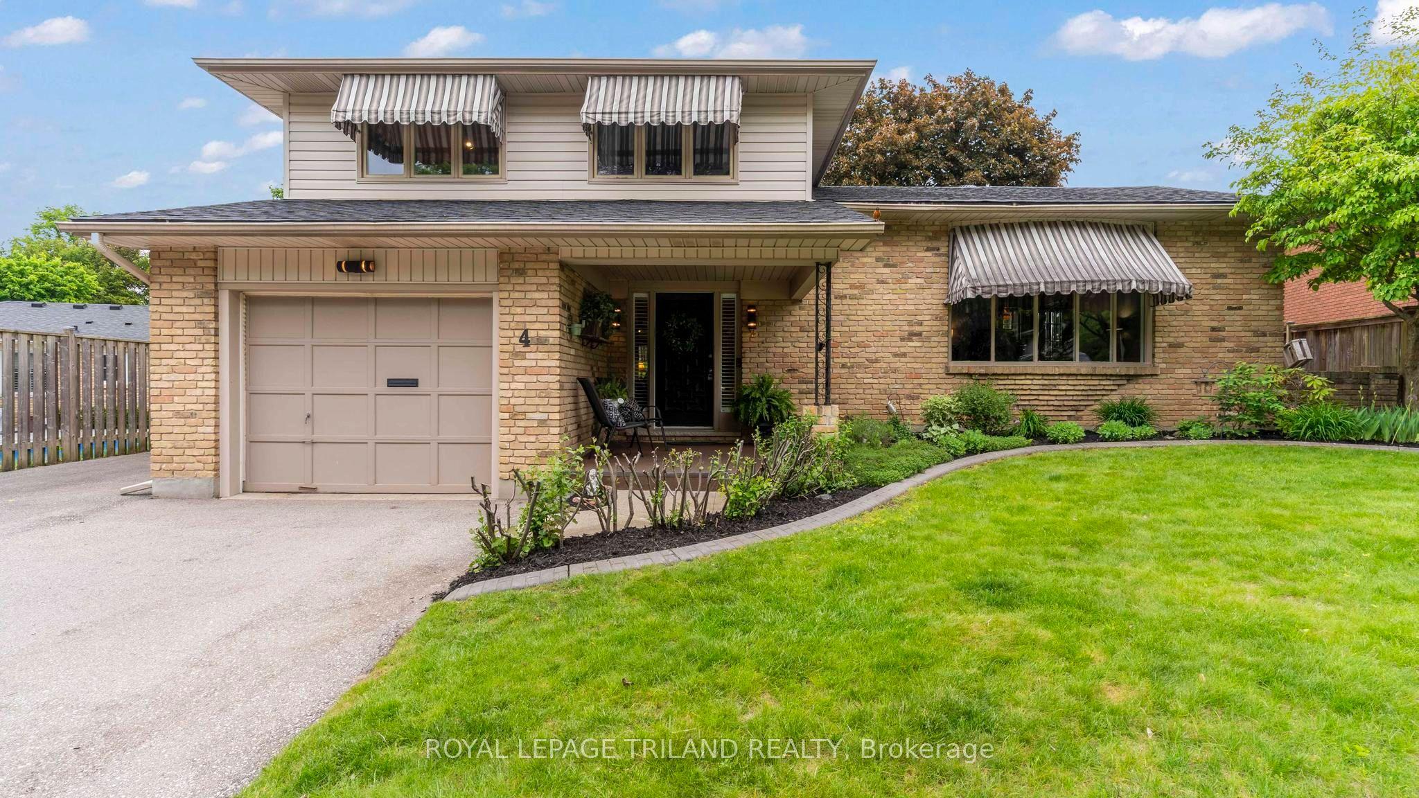 4 CONIFER Crescent — photo 1