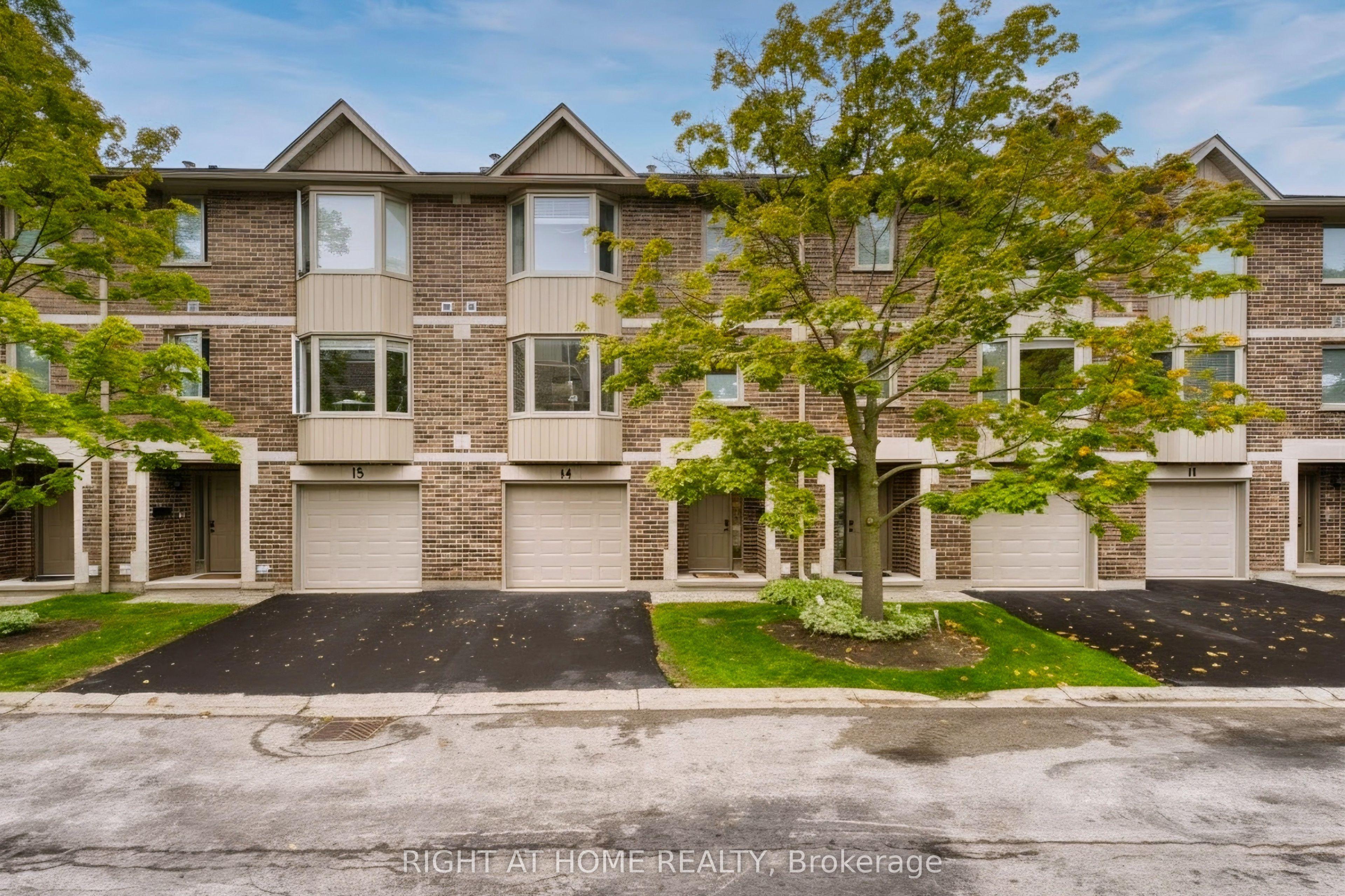 1548 RICHMOND Street, Unit 14 — photo 1