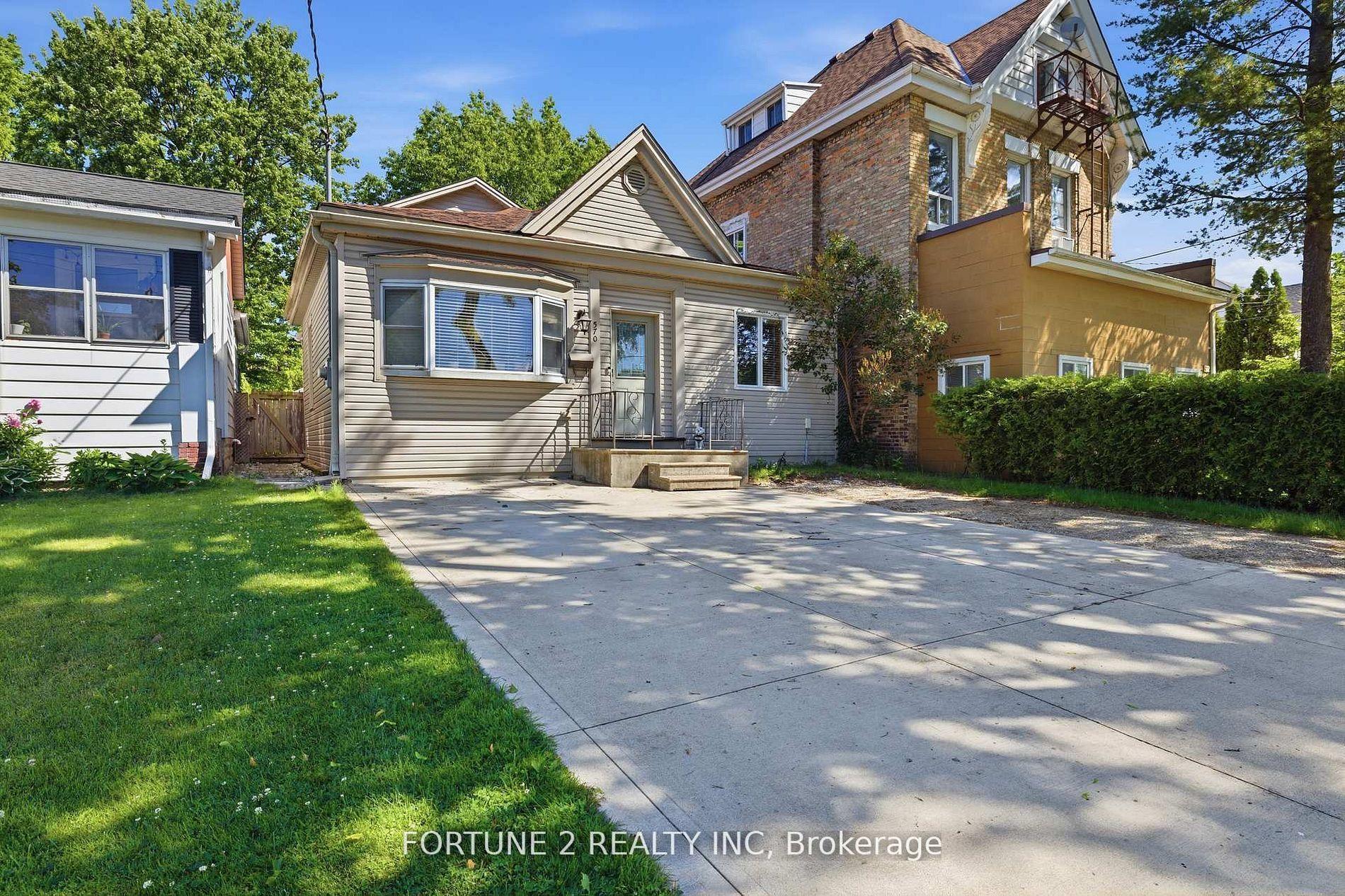 570 Pall Mall Street — photo 1