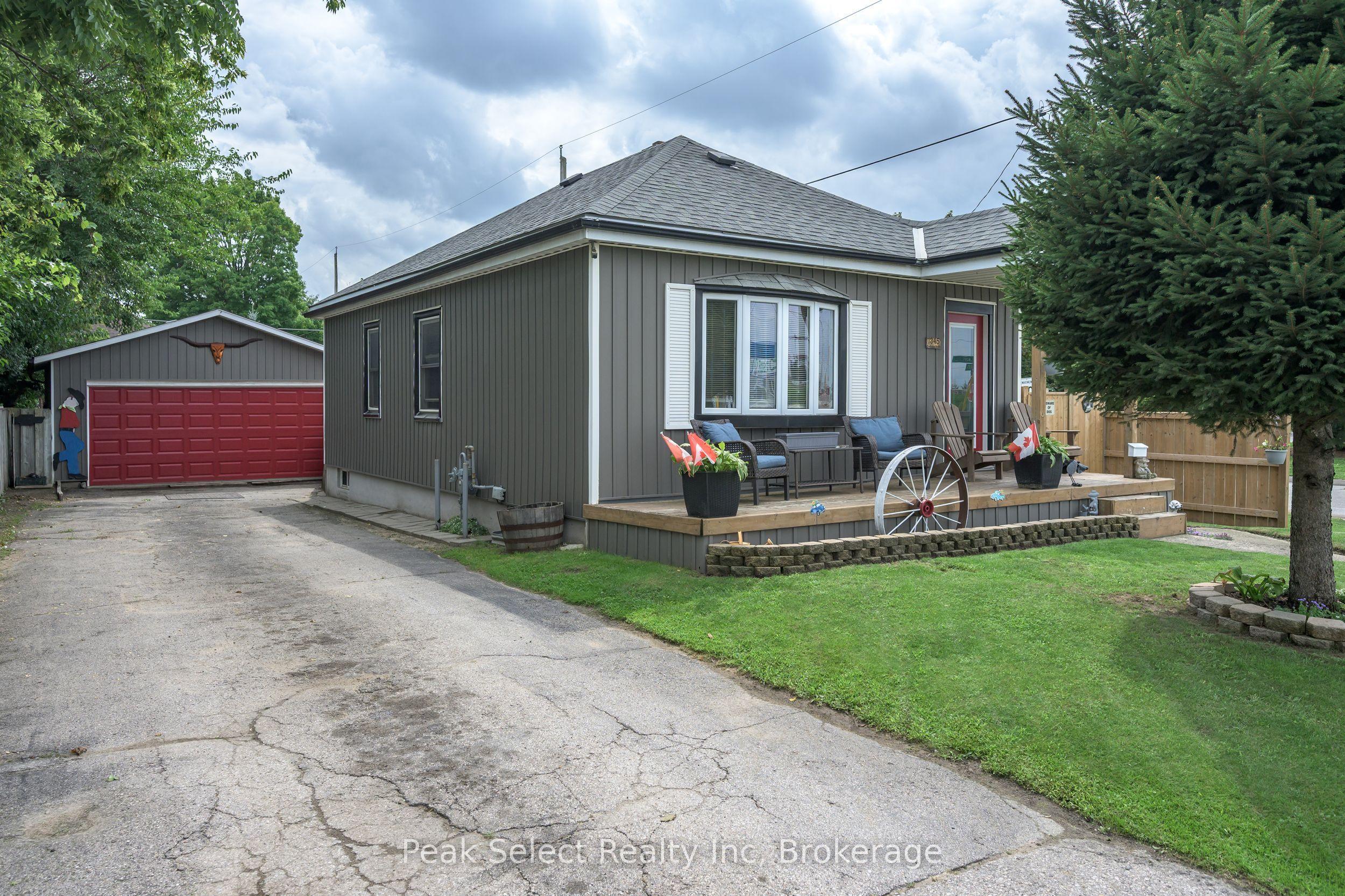 1345 Trafalgar Street — photo 1