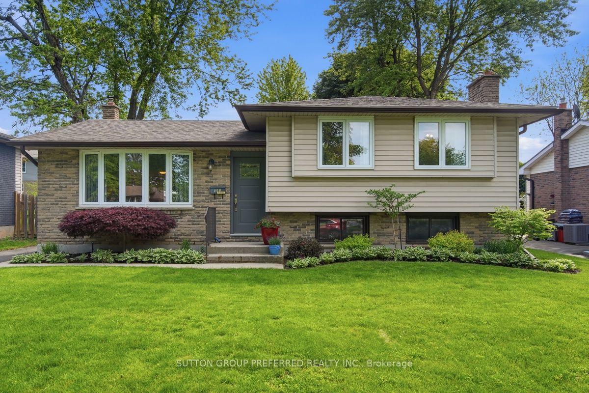 151 St Clair Crescent — photo 1
