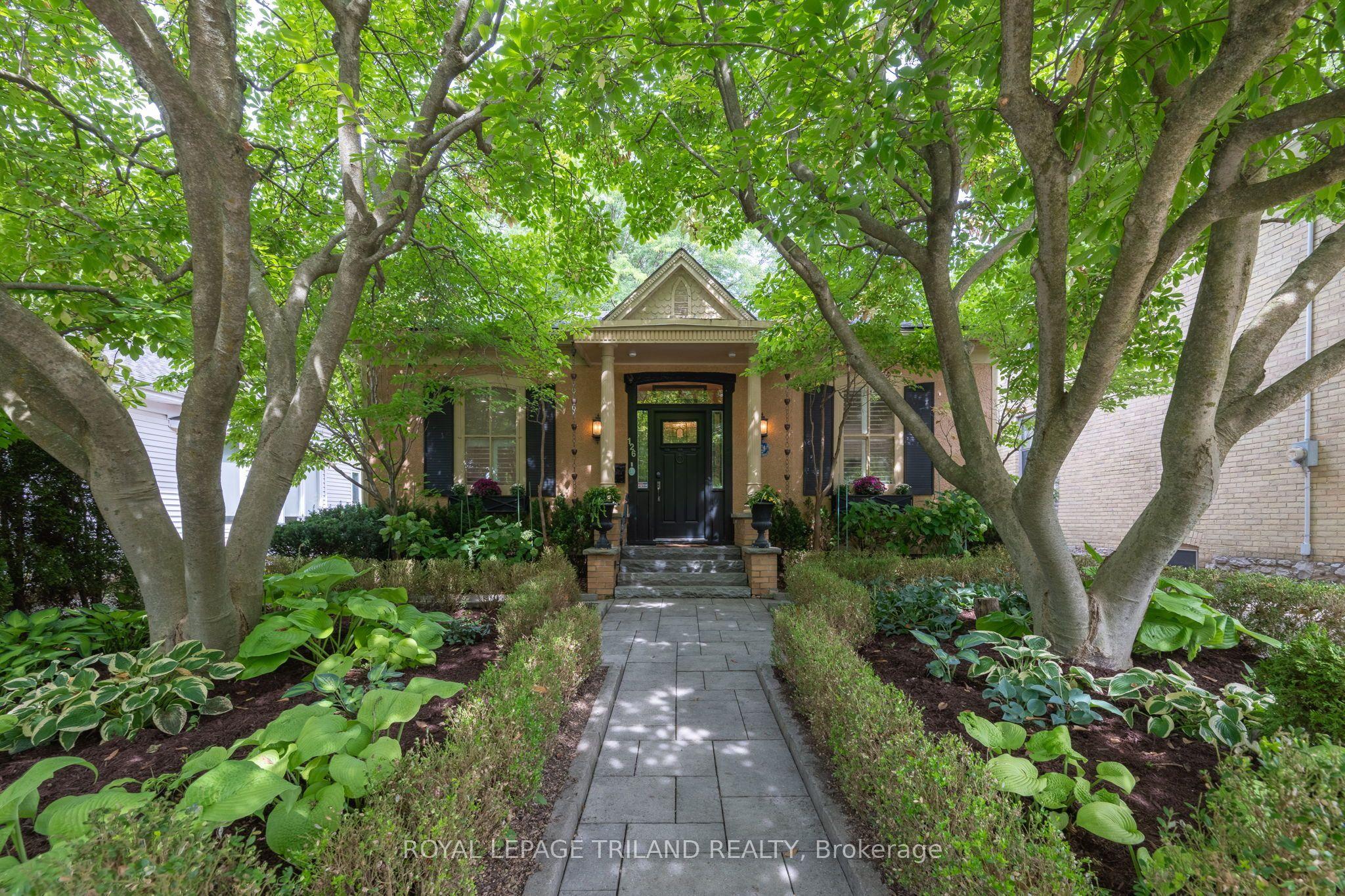 126 Sydenham Street — photo 1