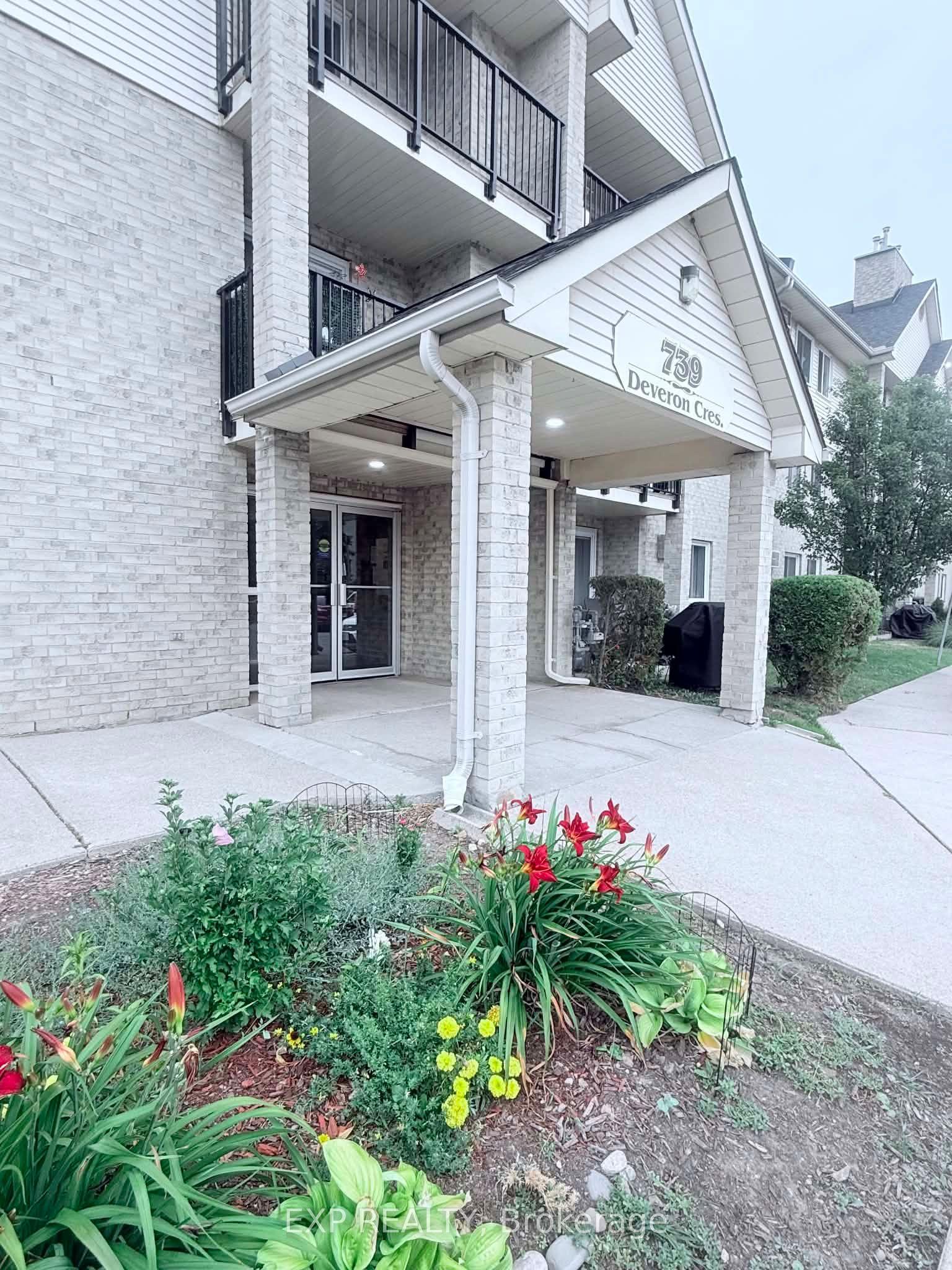 739 Deveron Crescent, Unit 210 — photo 1