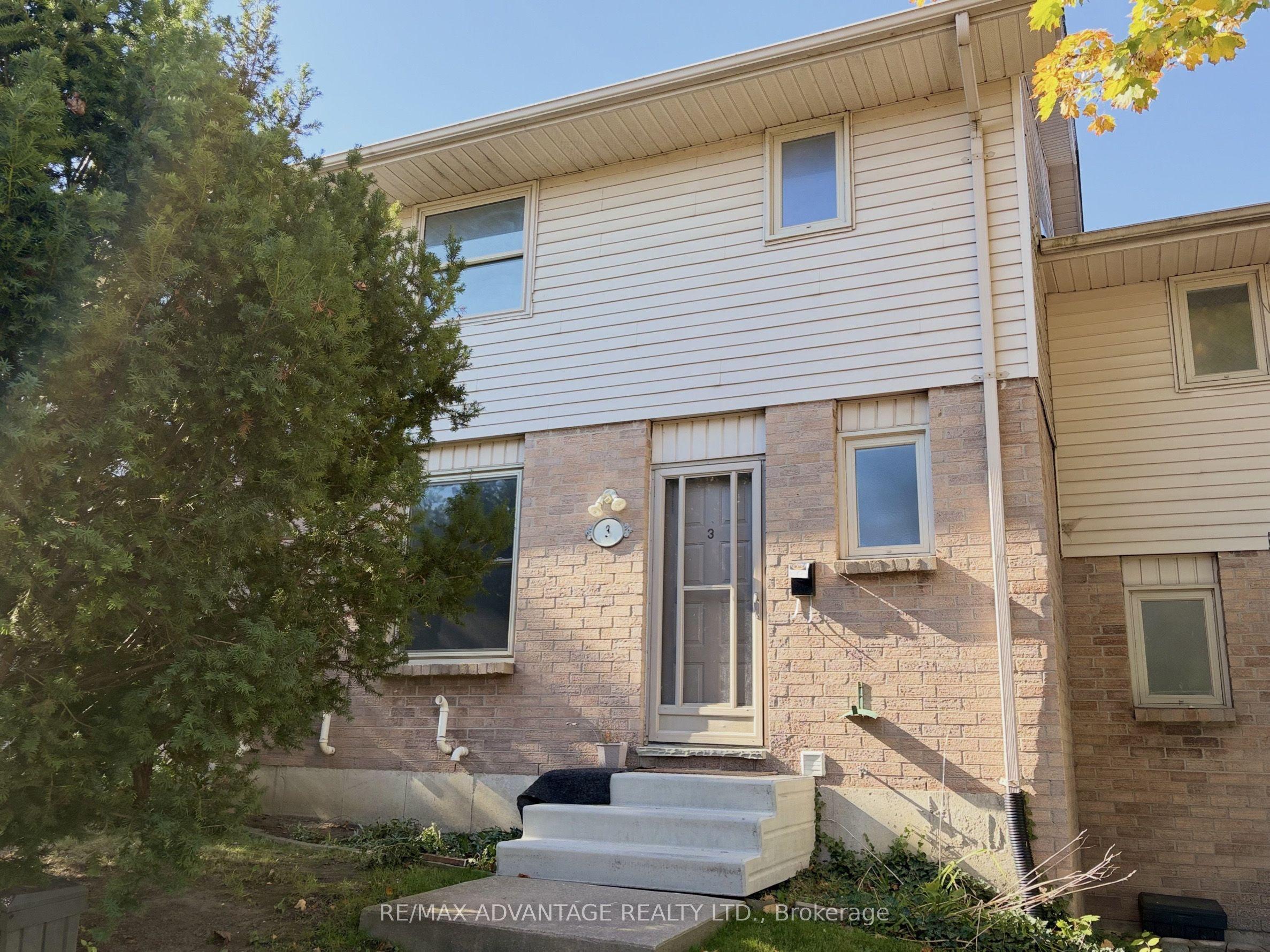 1855 Aldersbrook Road, Unit 3 — photo 1