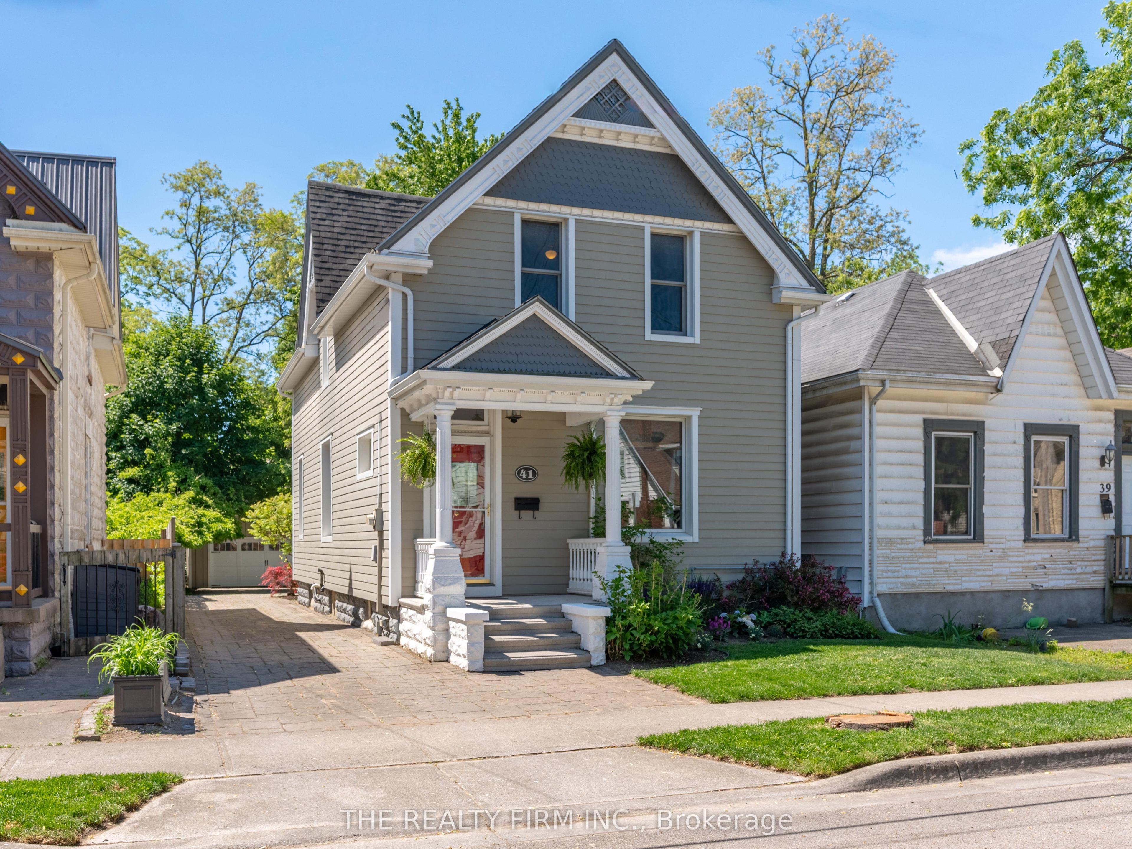41 Askin Street — photo 1