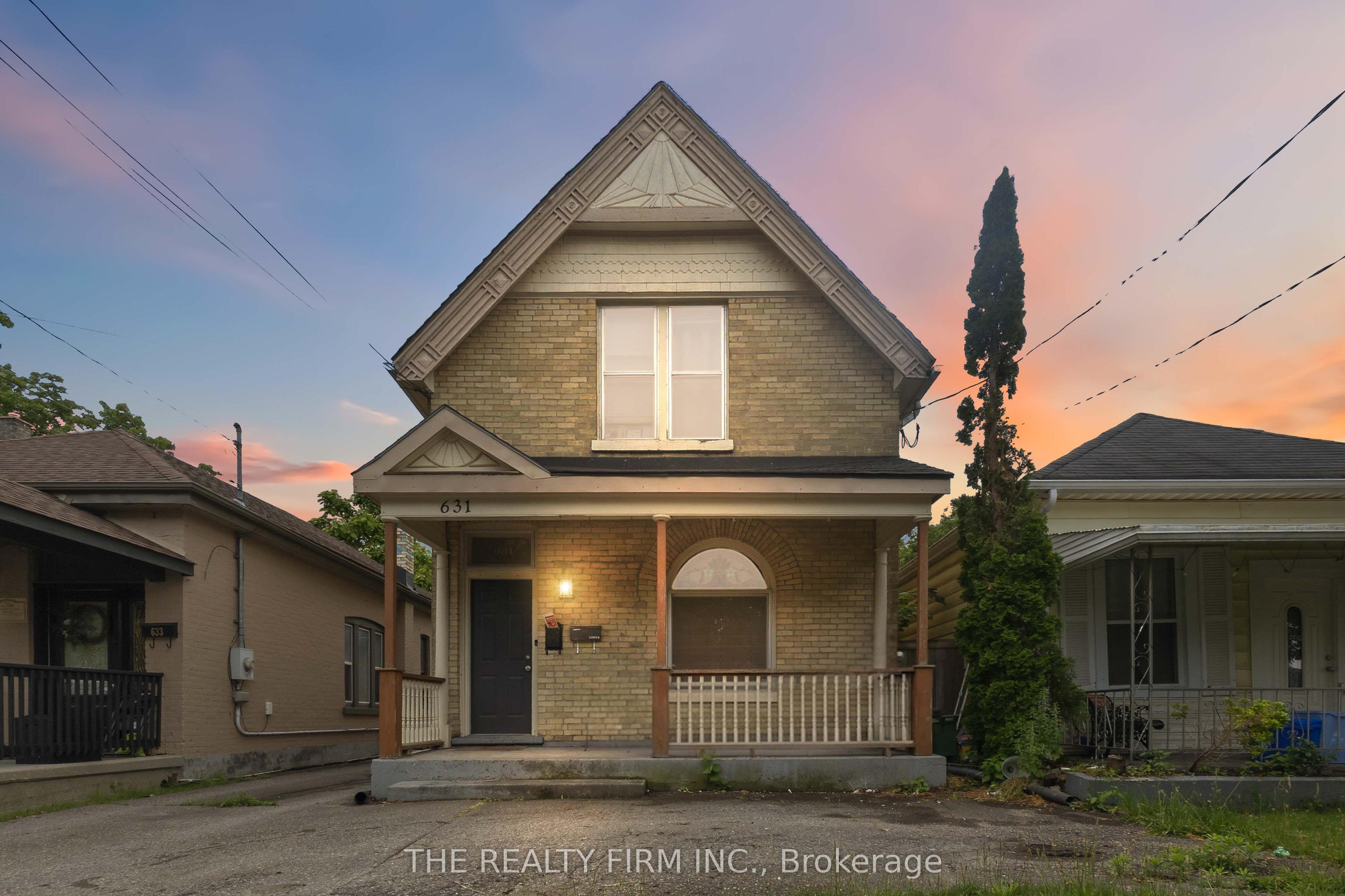 631 Elias Street — photo 1