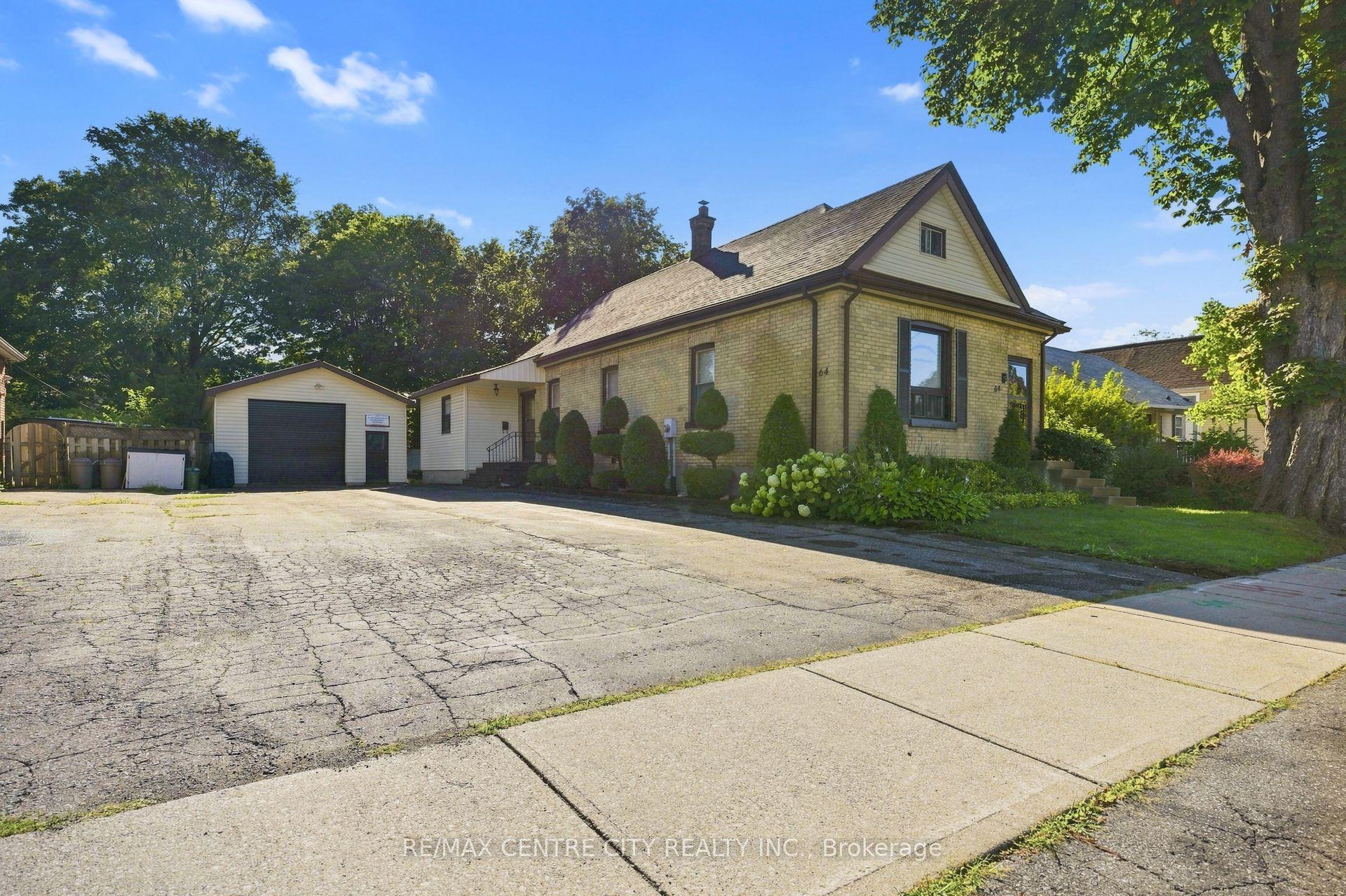 64 Linwood Street — photo 1
