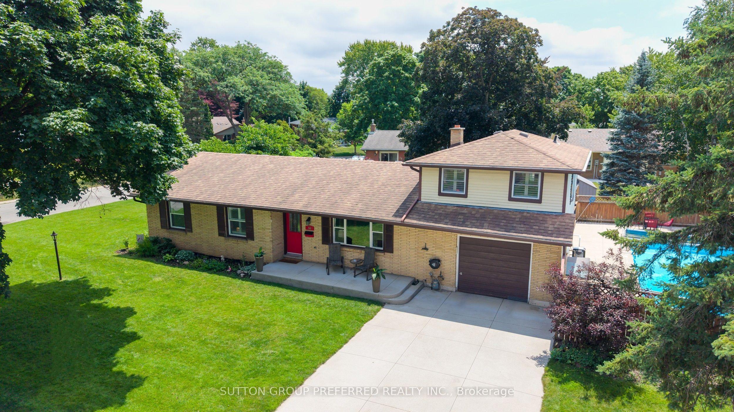 90 Glenburnie Crescent — photo 1