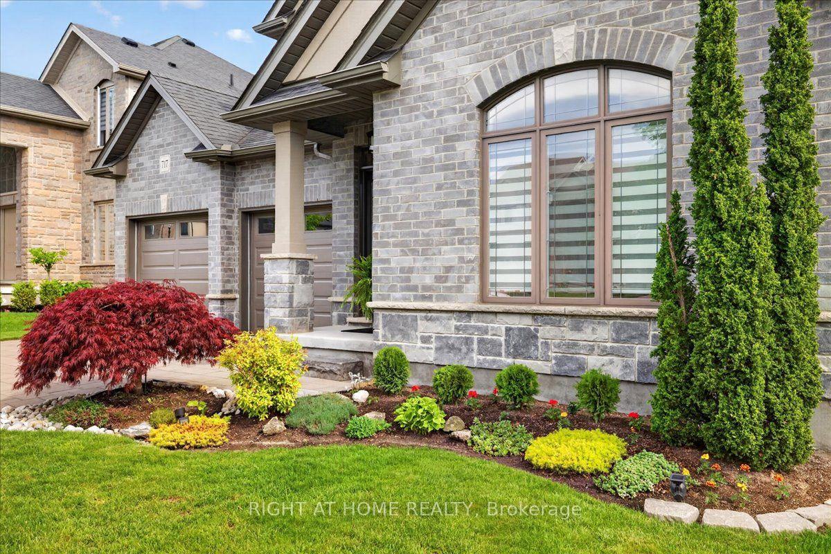 717 Jackpine Way — photo 1