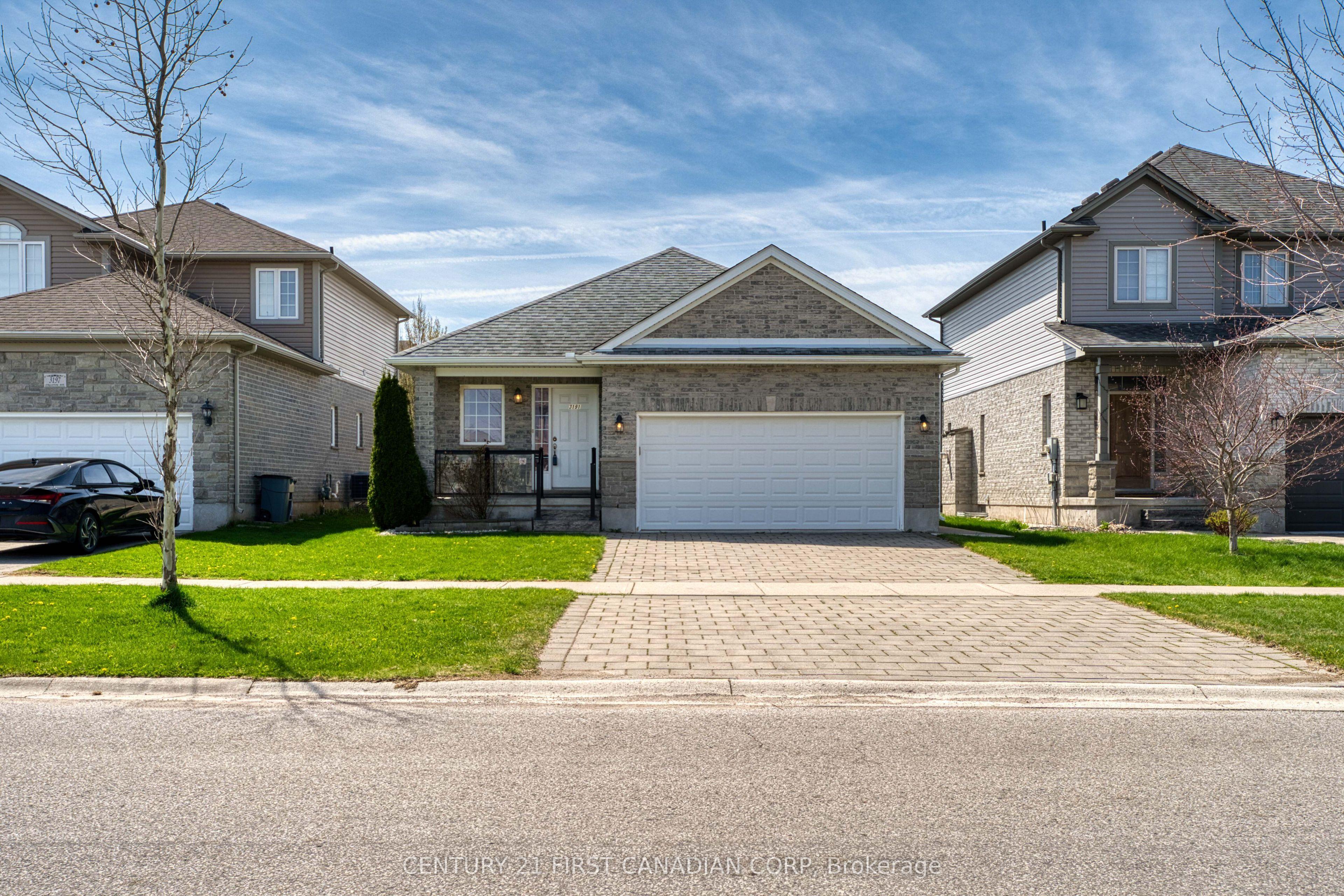 3191 Singleton Avenue — photo 1