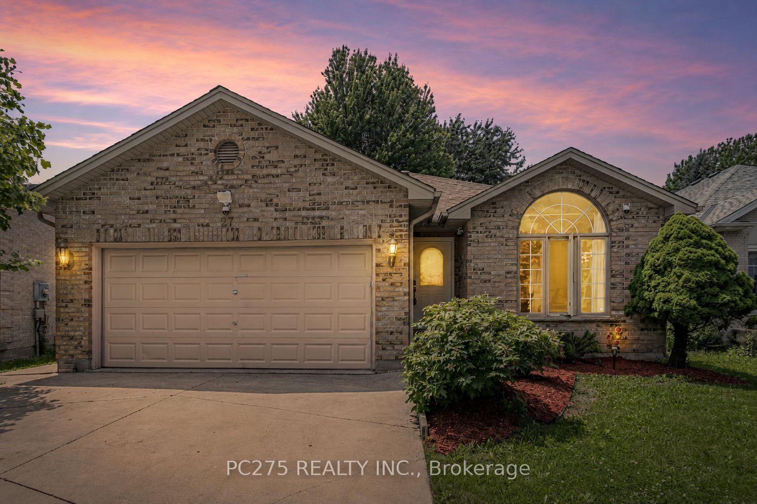 27 Jasmine Drive — photo 1