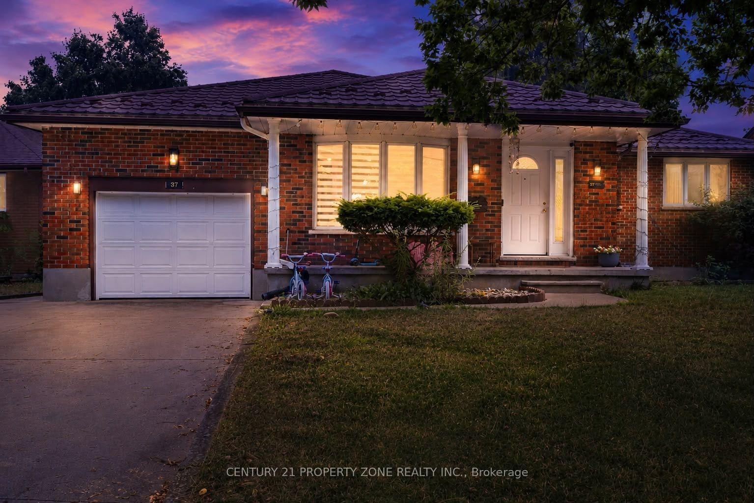 37 Laurentian Drive S — photo 1