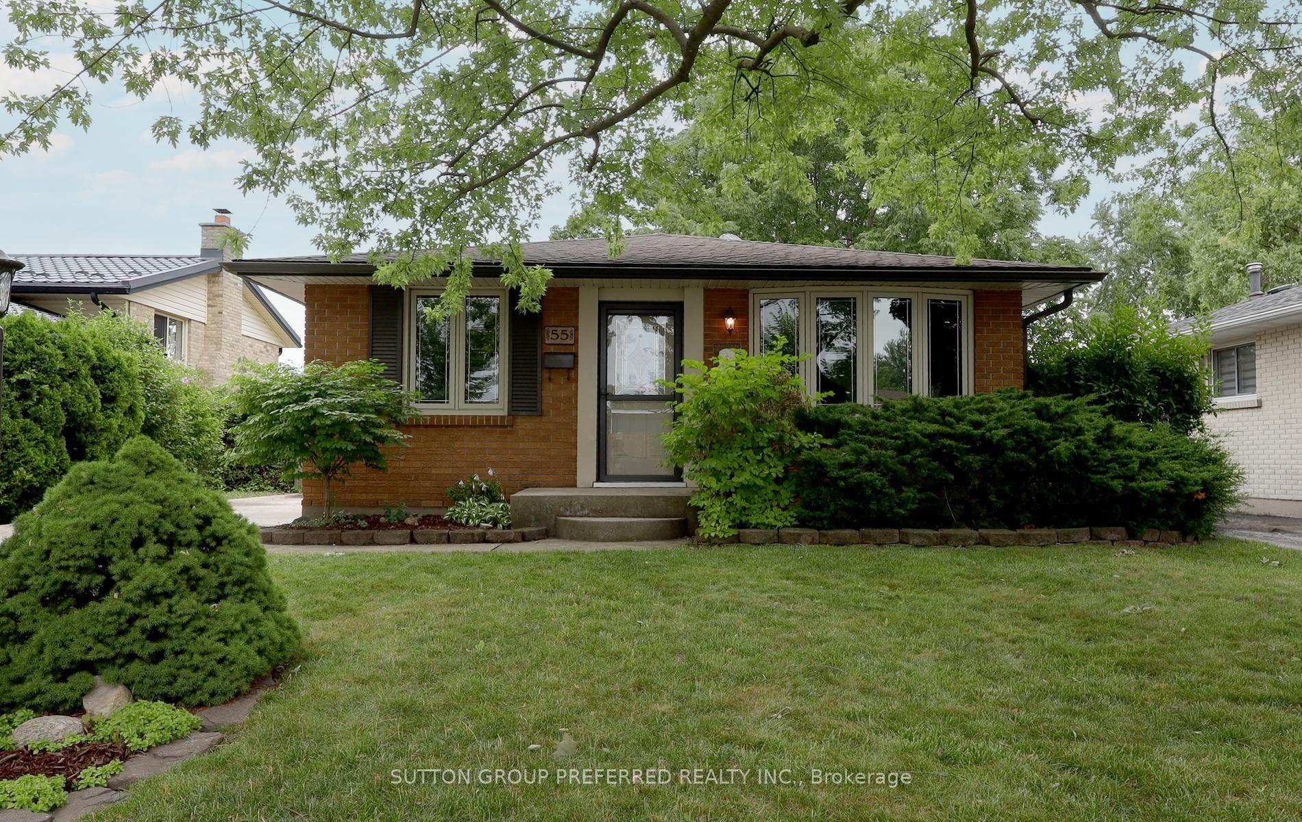 55 Jena Crescent — photo 1