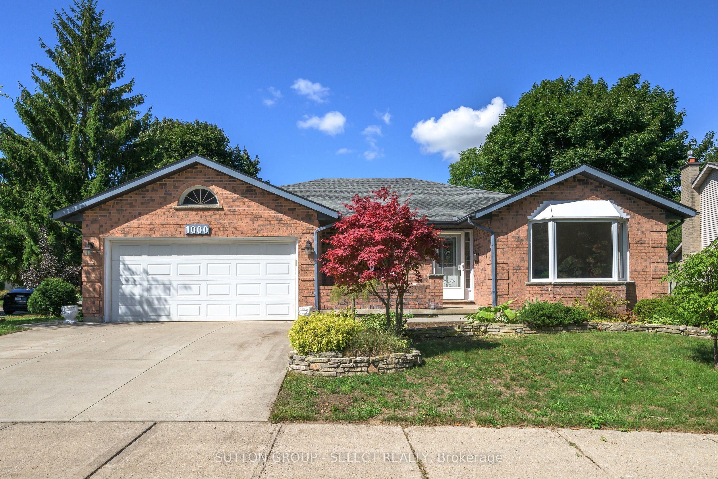 1000 Griffith Street — photo 1