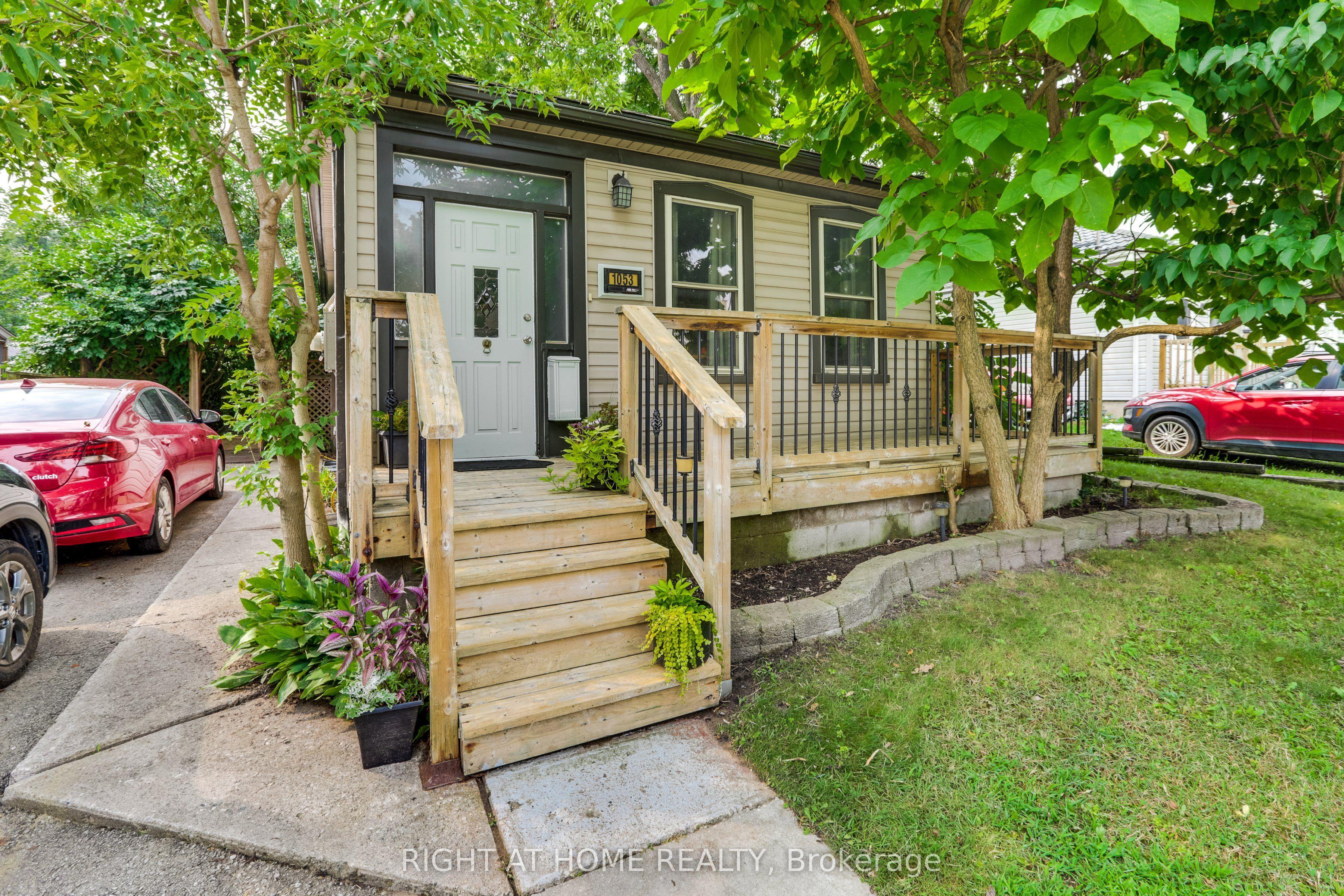 1053 Frances Street — photo 1