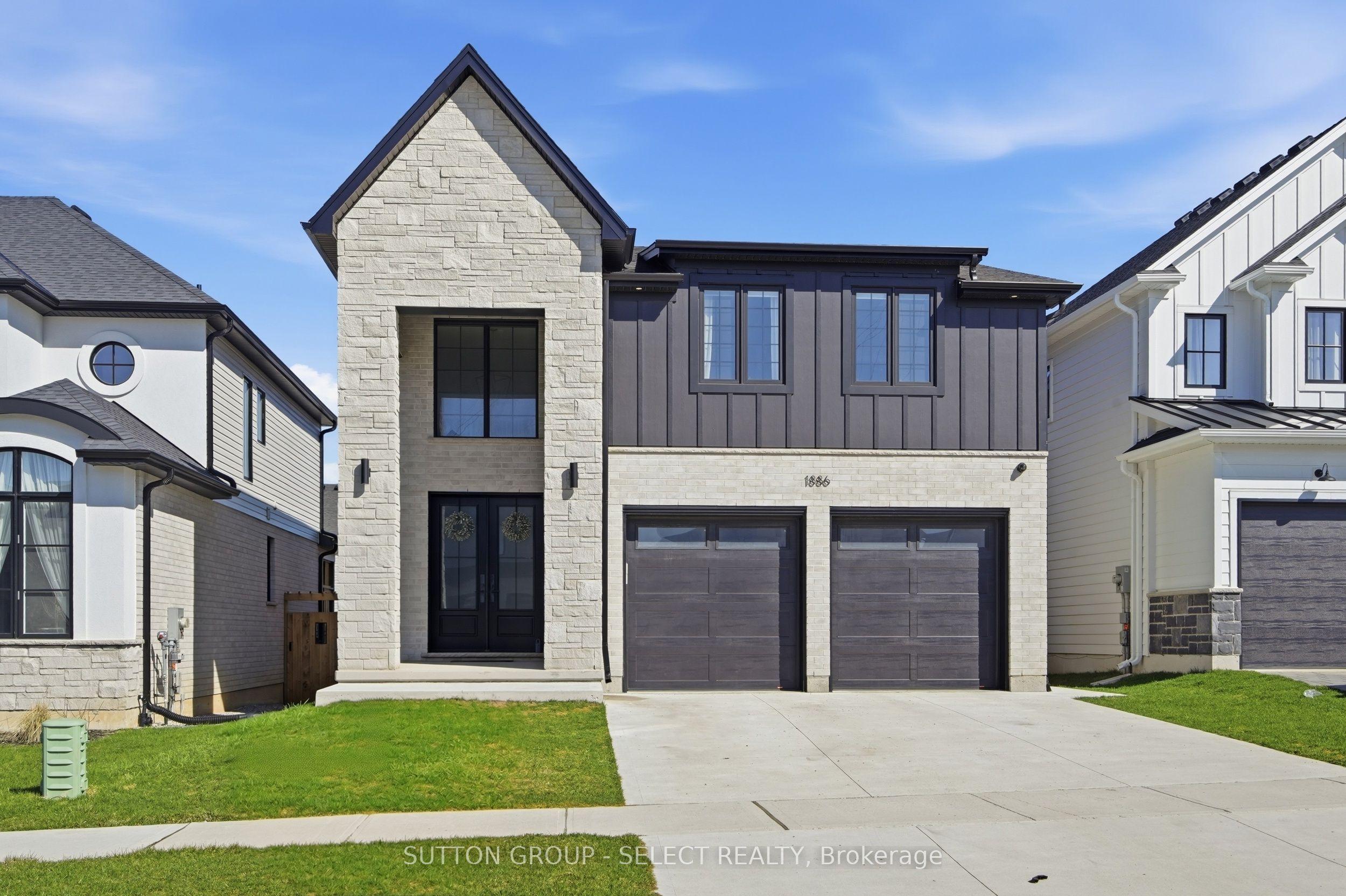 1886 Fountain Grass Drive — photo 1
